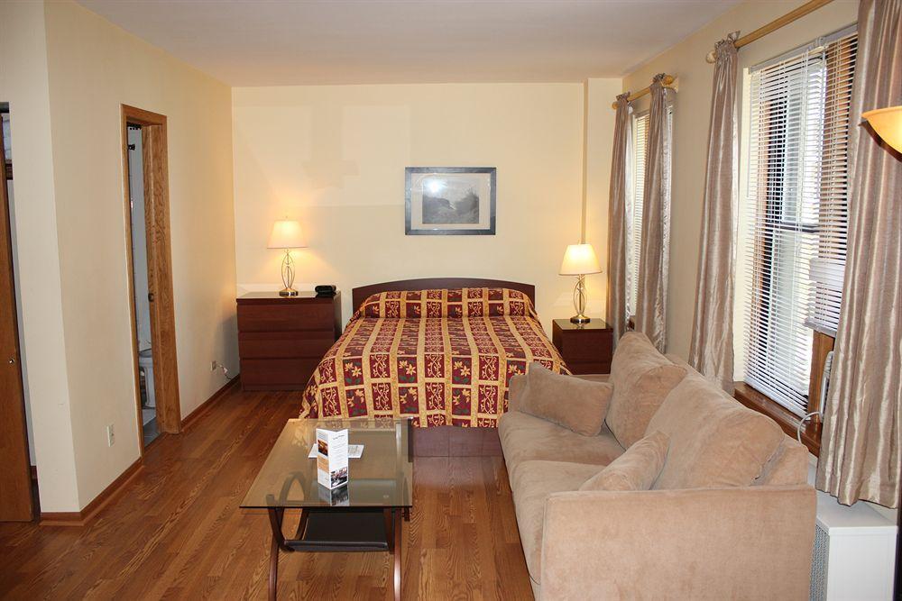 Dewitt Hotel And Suites Чикаго Екстериор снимка
