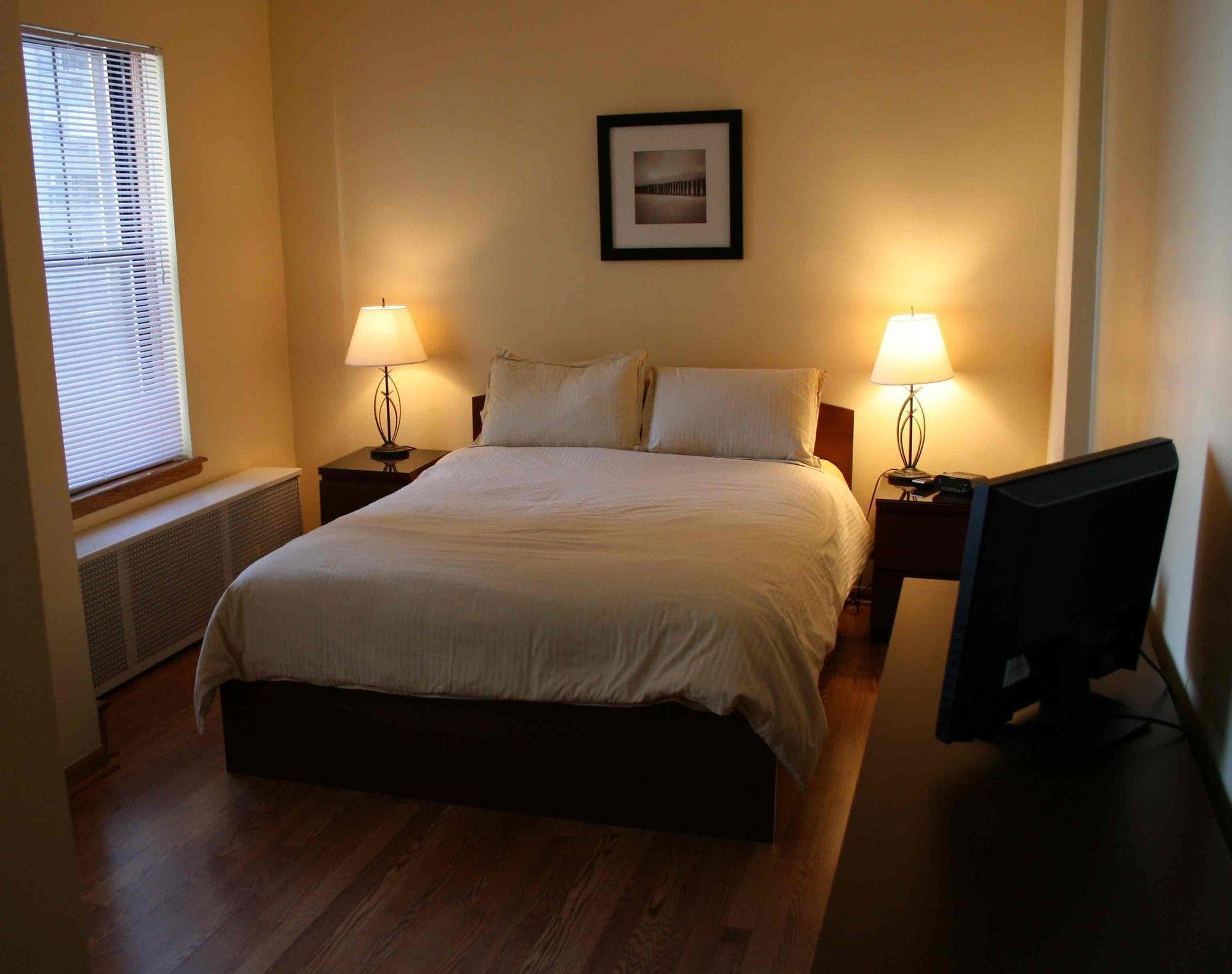Dewitt Hotel And Suites Чикаго Екстериор снимка